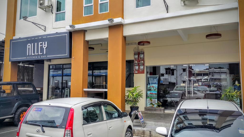Residence 21 Boutique Inn Miri Exterior foto